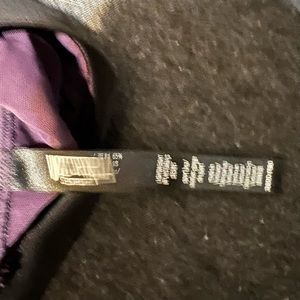 Vs sports bra with detail